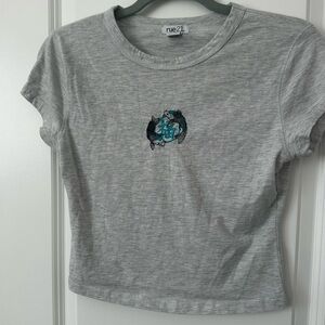 Rue21 Short sleeve Cropped Top Embroidered Koi Fish T Shirt